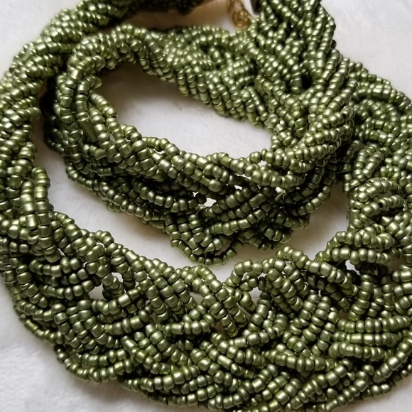 Weaved green necklace - Picture 1 of 2